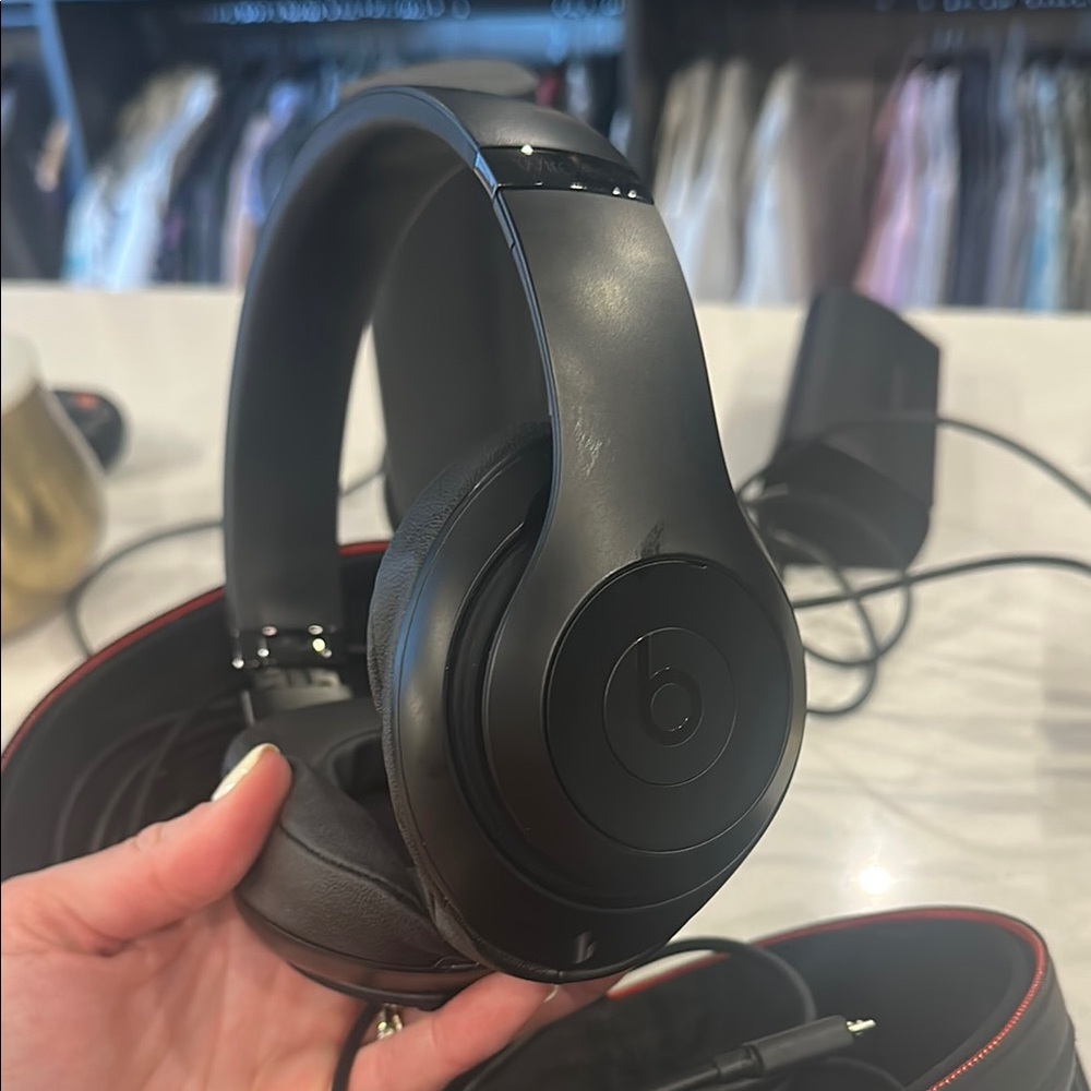 Beats Black Wireless Headphones